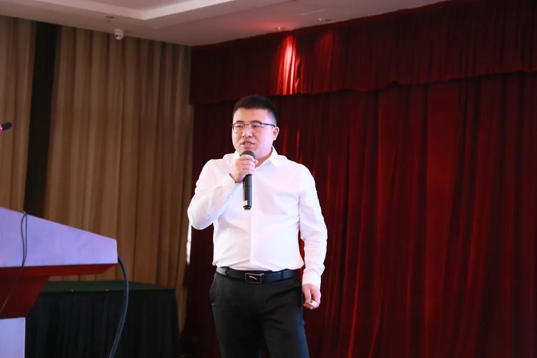 加氣協(xié)會(huì )主辦、東岳機械承辦的第五屆加氣混凝土行業(yè)總工程師論壇暨2021綠色低碳論壇圓滿(mǎn)召開(kāi)